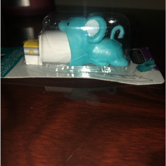 USB plug cover - Picture 2 of 4